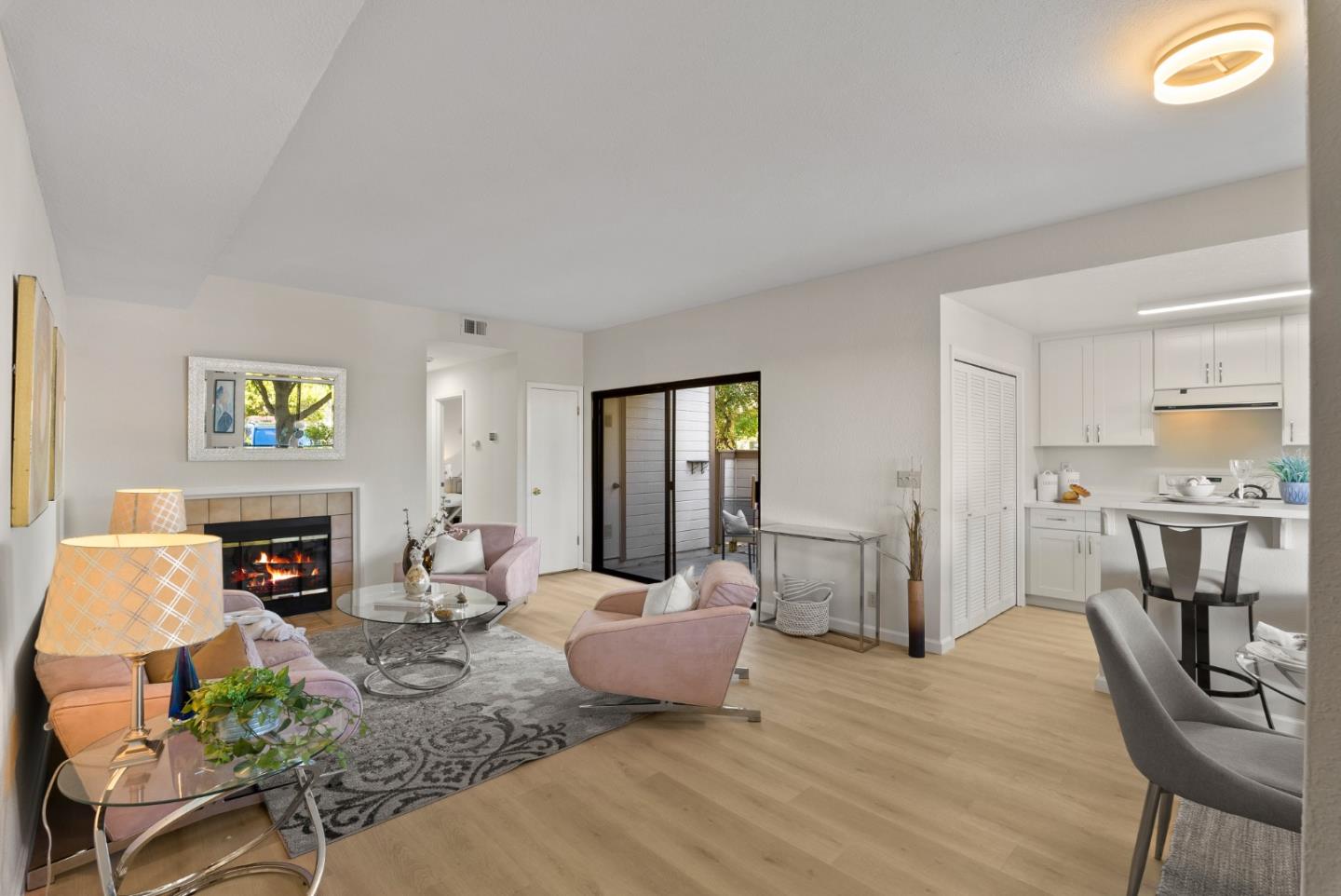 Detail Gallery Image 5 of 37 For 1340 Meadow Ridge Cir, San Jose,  CA 95131 - 2 Beds | 2 Baths