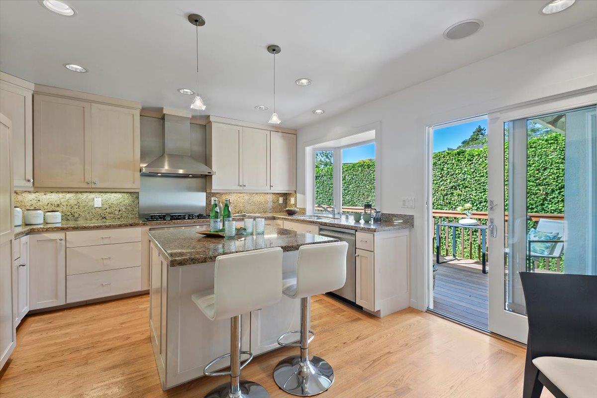Detail Gallery Image 12 of 37 For 520 W Poplar Ave, San Mateo,  CA 94402 - 3 Beds | 2 Baths