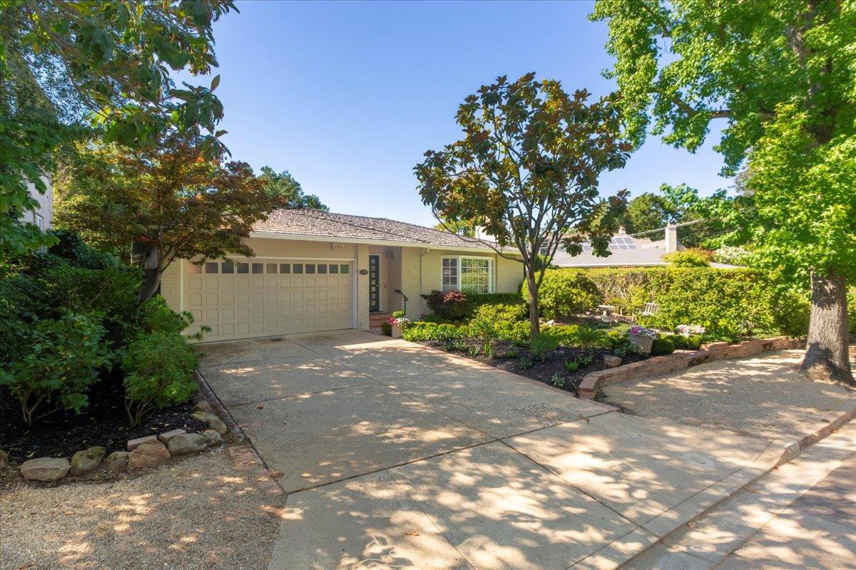 Detail Gallery Image 3 of 37 For 520 W Poplar Ave, San Mateo,  CA 94402 - 3 Beds | 2 Baths