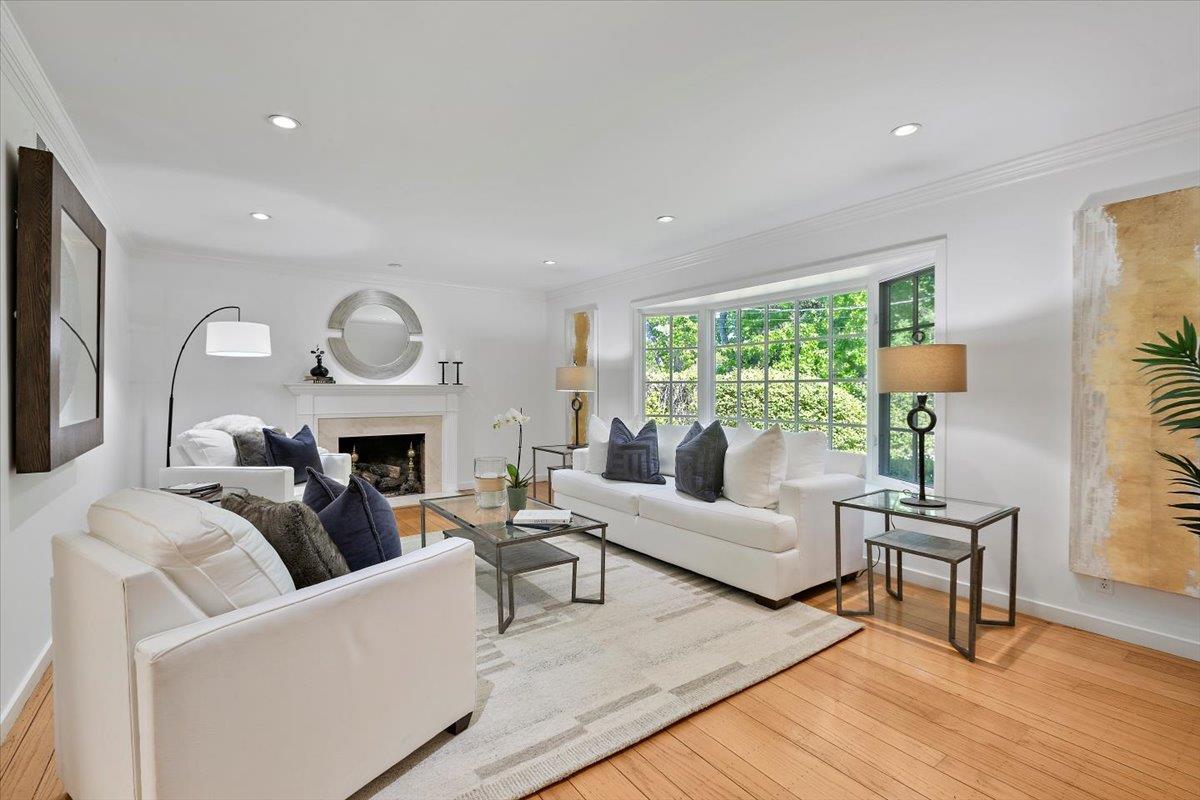 Detail Gallery Image 9 of 37 For 520 W Poplar Ave, San Mateo,  CA 94402 - 3 Beds | 2 Baths
