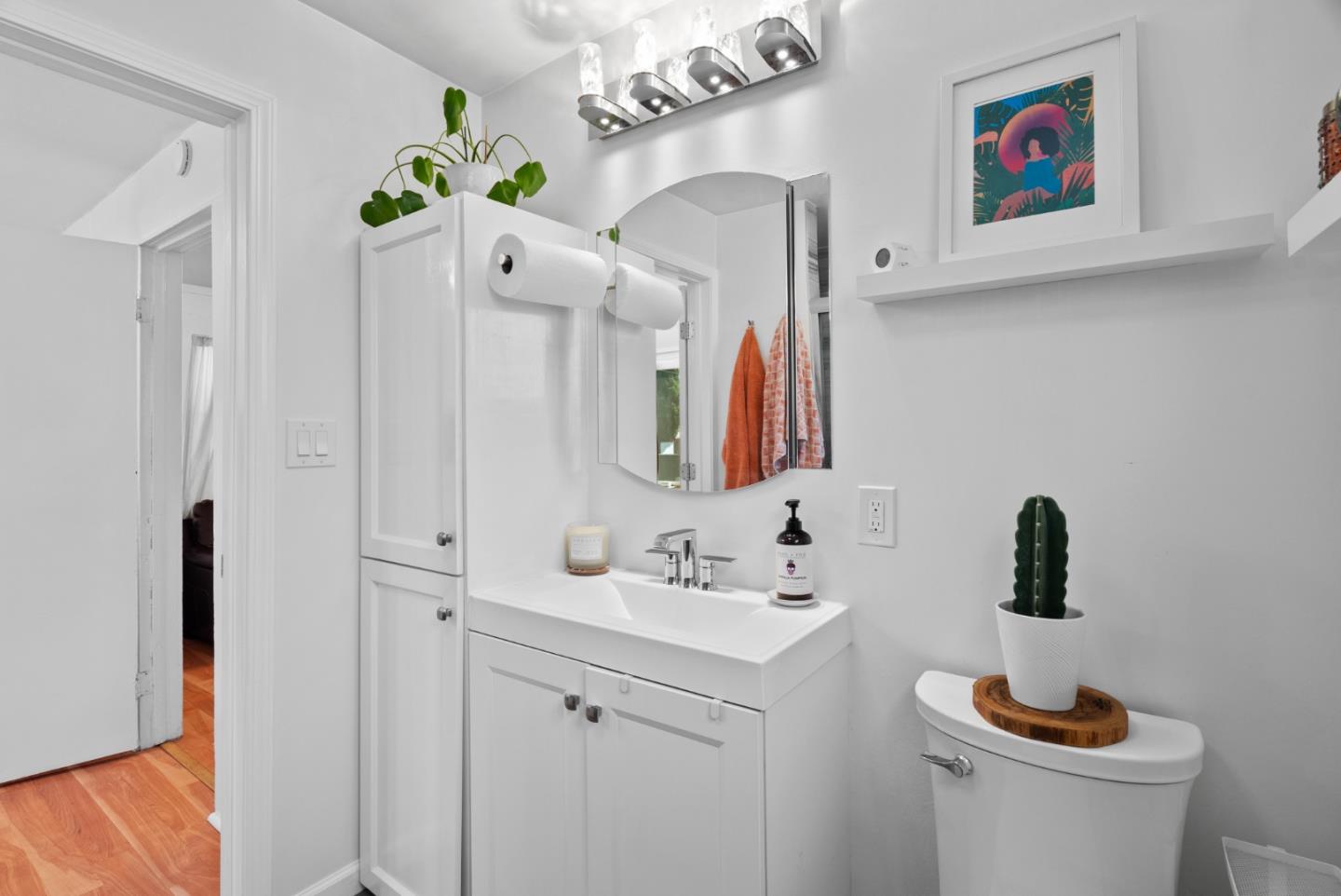Detail Gallery Image 20 of 24 For 1902 88th Ave, Oakland,  CA 94621 - 2 Beds | 1 Baths