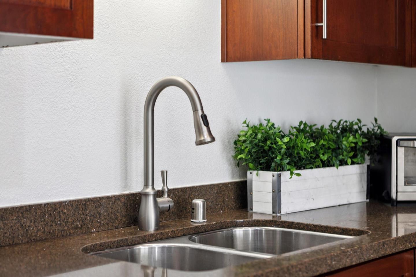 Detail Gallery Image 6 of 23 For 20128 Stevens Creek Boulevard #209,  Cupertino,  CA 95014 - 2 Beds | 2 Baths