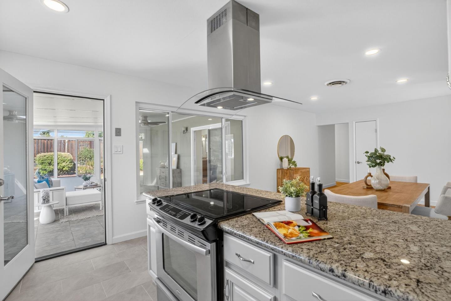 Detail Gallery Image 10 of 28 For 1464 Lucena Ct, San Jose,  CA 95132 - 3 Beds | 2 Baths