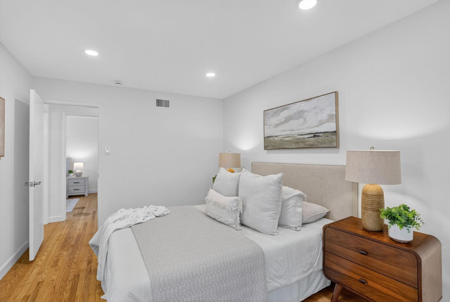 Detail Gallery Image 14 of 28 For 1464 Lucena Ct, San Jose,  CA 95132 - 3 Beds | 2 Baths