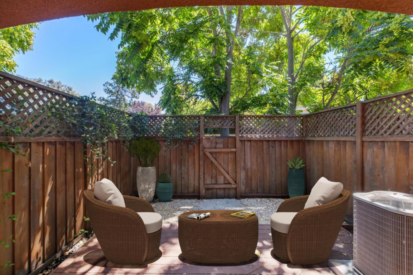 Detail Gallery Image 21 of 41 For 1835 Palm View Pl #103,  Santa Clara,  CA 95050 - 2 Beds | 2/1 Baths
