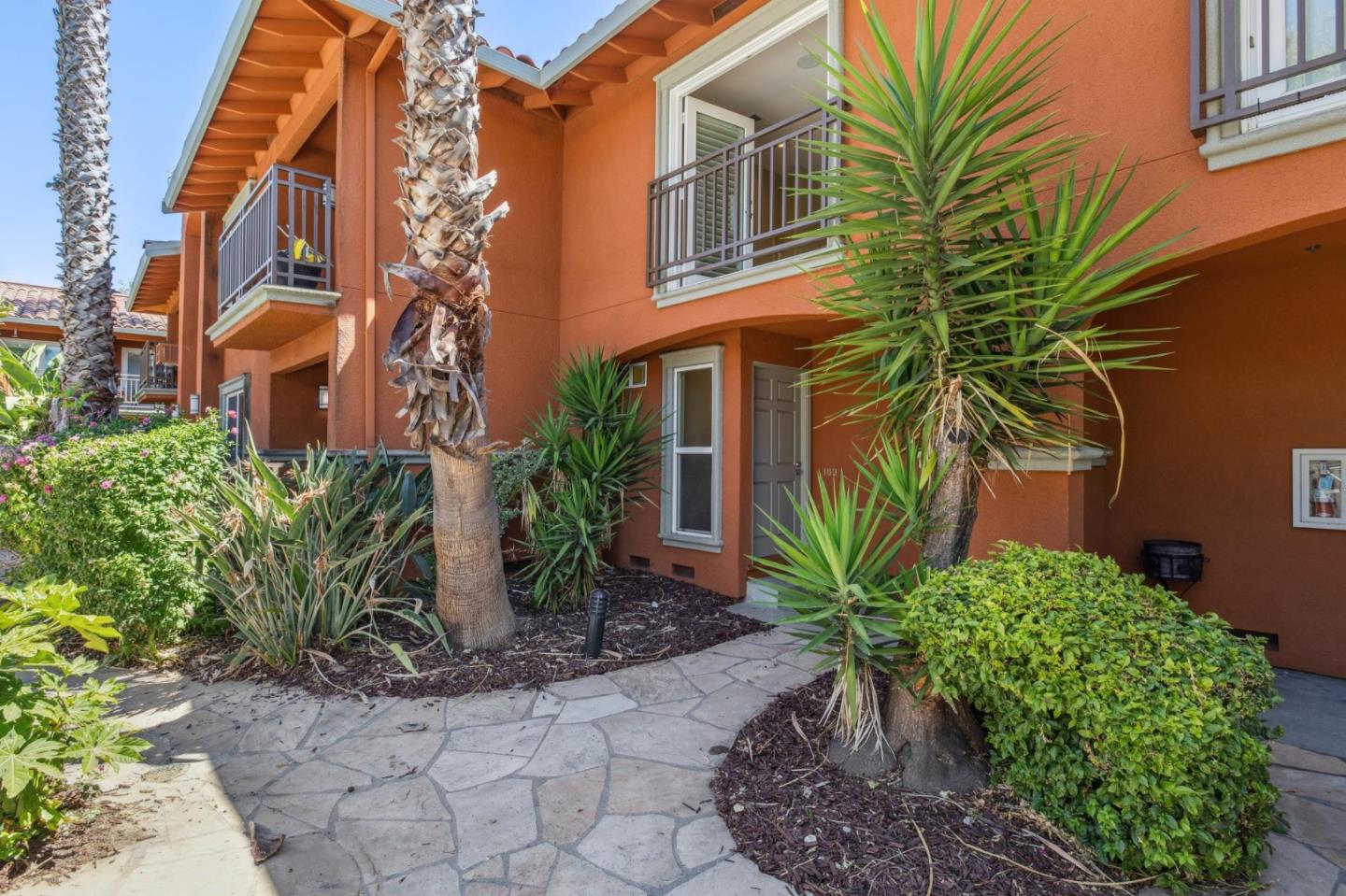 Detail Gallery Image 22 of 41 For 1835 Palm View Pl #103,  Santa Clara,  CA 95050 - 2 Beds | 2/1 Baths