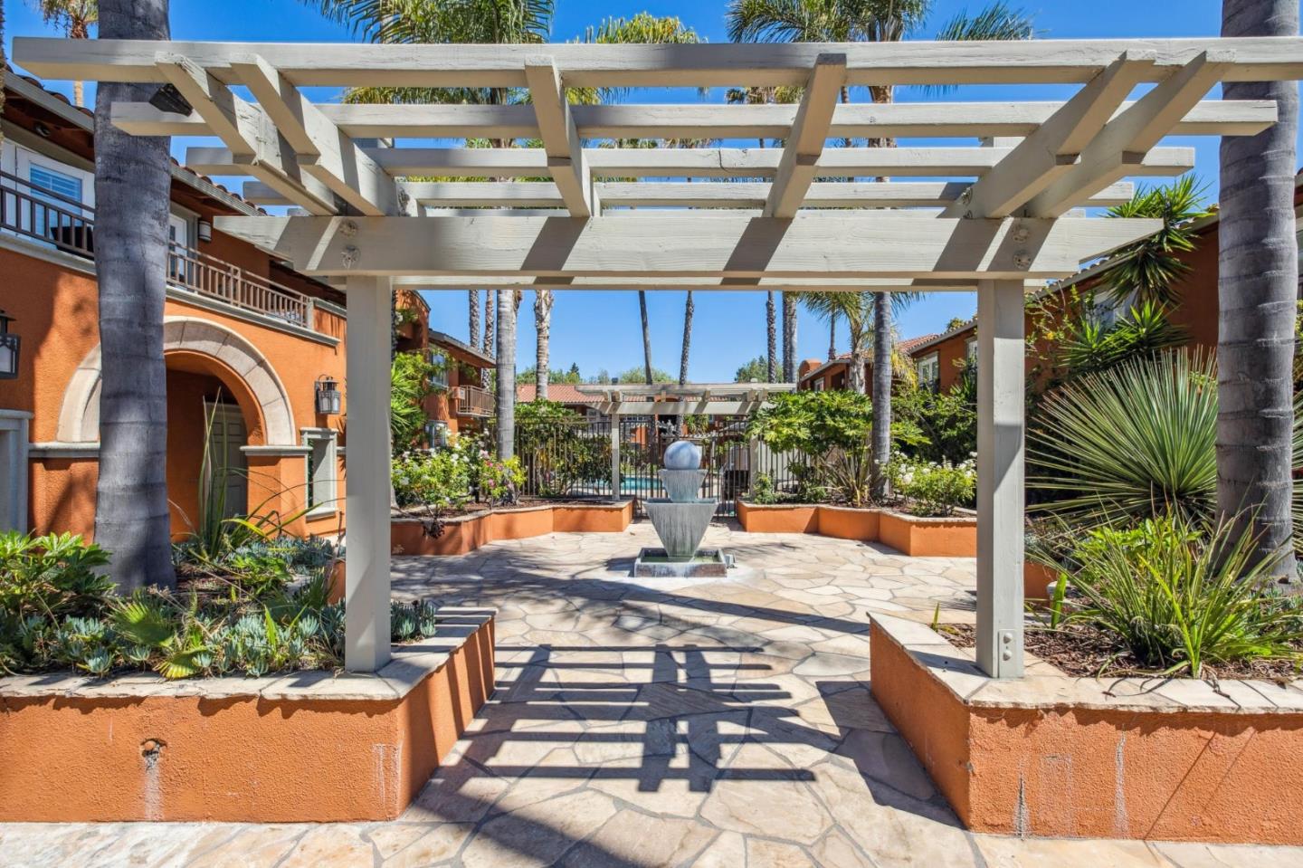 Detail Gallery Image 24 of 41 For 1835 Palm View Pl #103,  Santa Clara,  CA 95050 - 2 Beds | 2/1 Baths