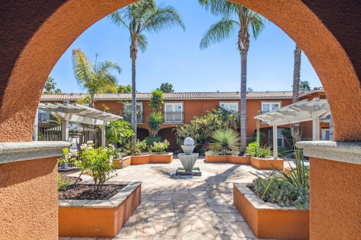 Detail Gallery Image 27 of 41 For 1835 Palm View Pl #103,  Santa Clara,  CA 95050 - 2 Beds | 2/1 Baths