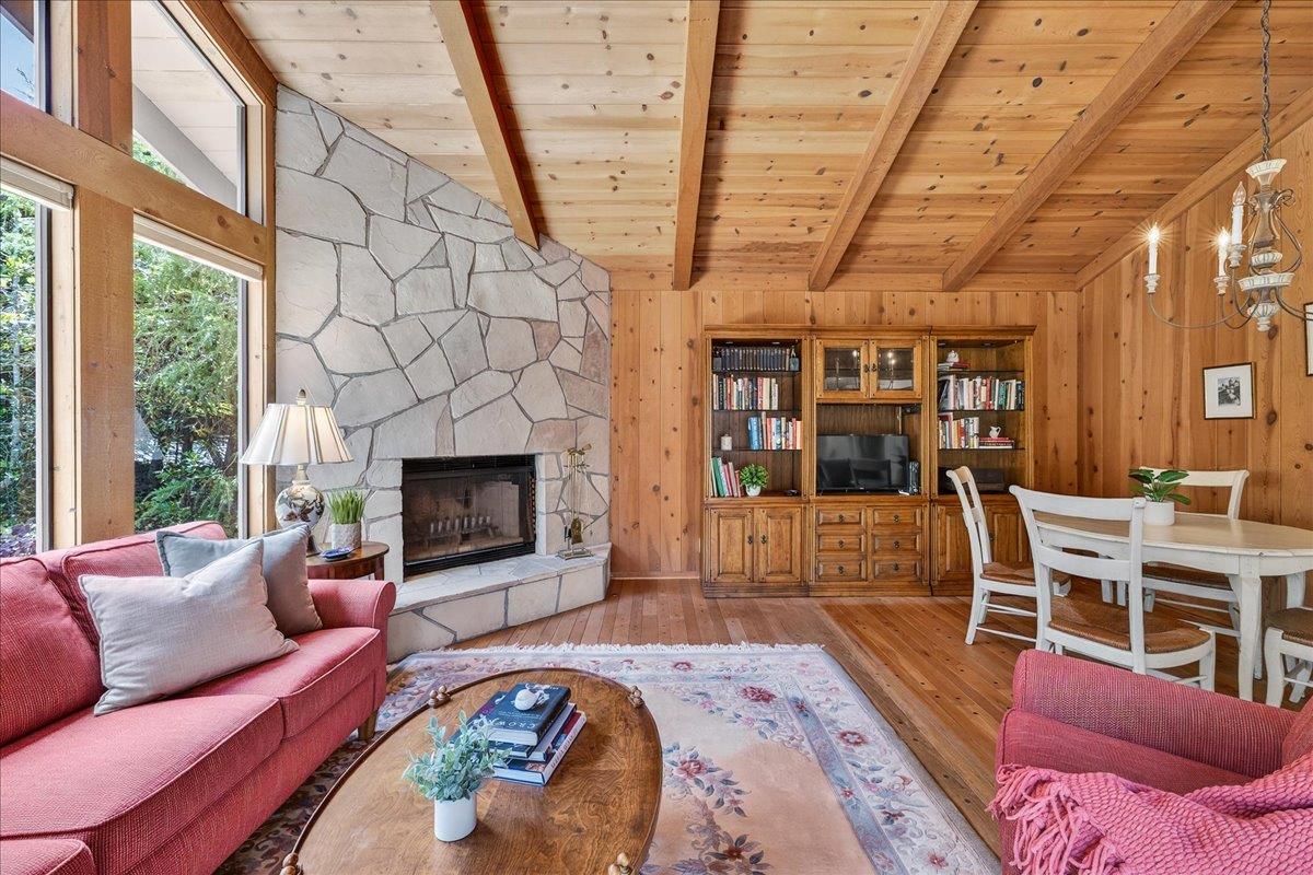Detail Gallery Image 35 of 59 For 3037 Strawberry Hill Rd, Pebble Beach,  CA 93953 - 3 Beds | 2/1 Baths