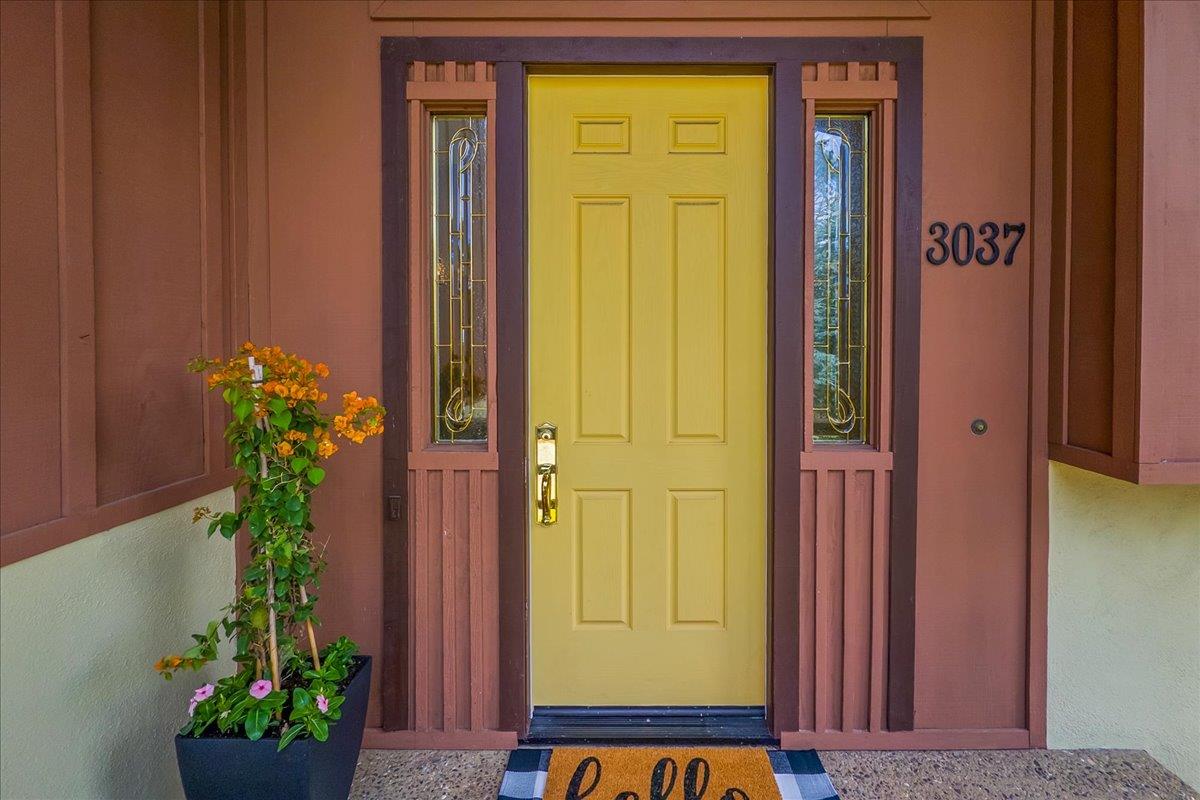 Detail Gallery Image 4 of 59 For 3037 Strawberry Hill Rd, Pebble Beach,  CA 93953 - 3 Beds | 2/1 Baths