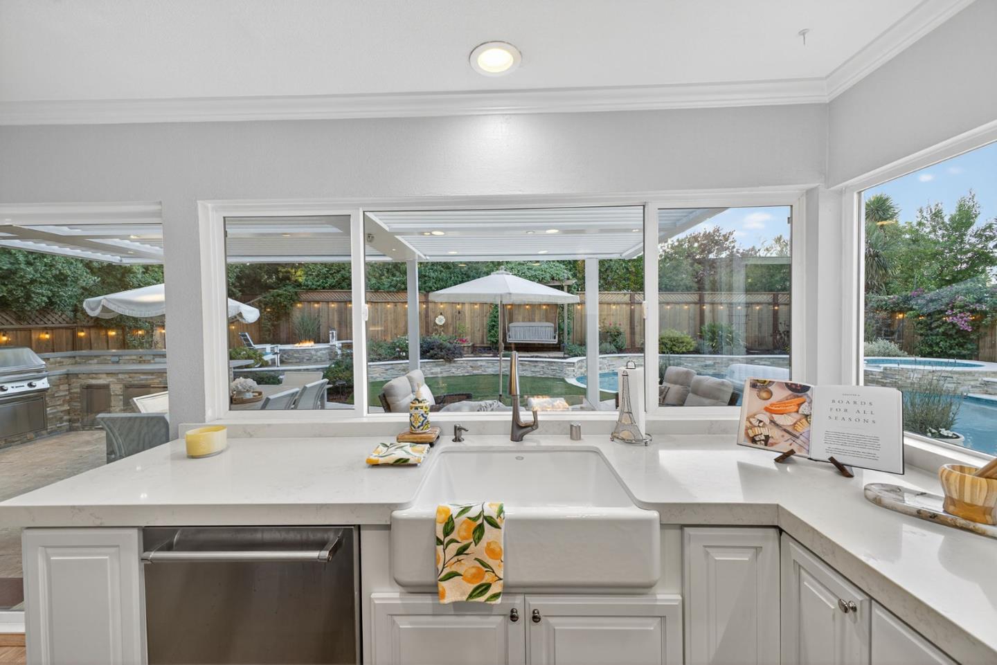 Detail Gallery Image 19 of 61 For 6575 Jeremie Dr, San Jose,  CA 95120 - 4 Beds | 3 Baths