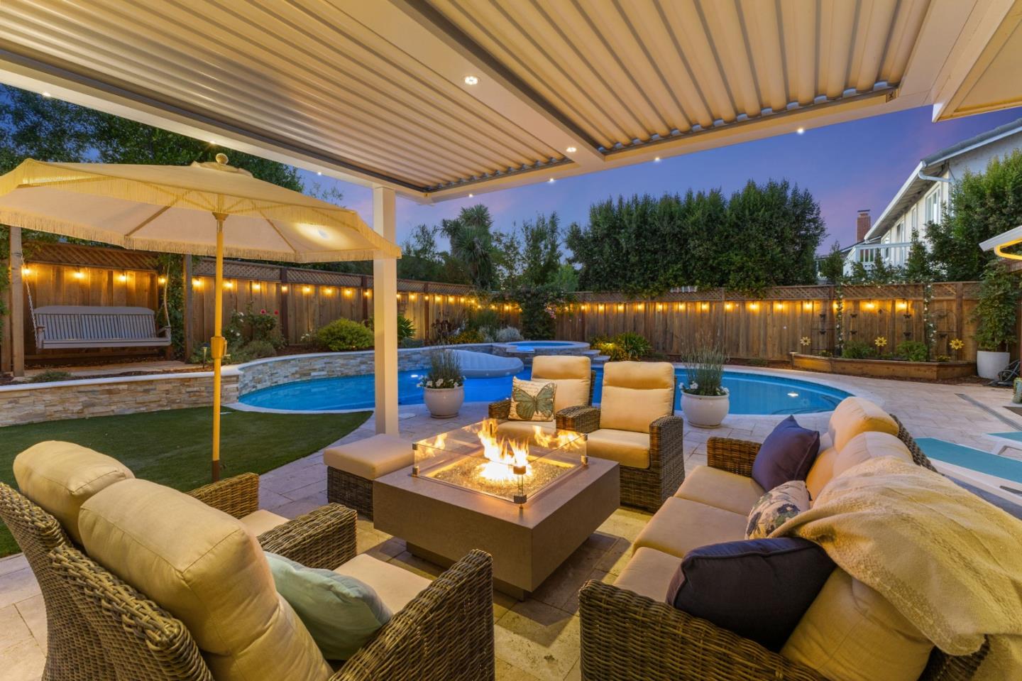 Detail Gallery Image 5 of 61 For 6575 Jeremie Dr, San Jose,  CA 95120 - 4 Beds | 3 Baths