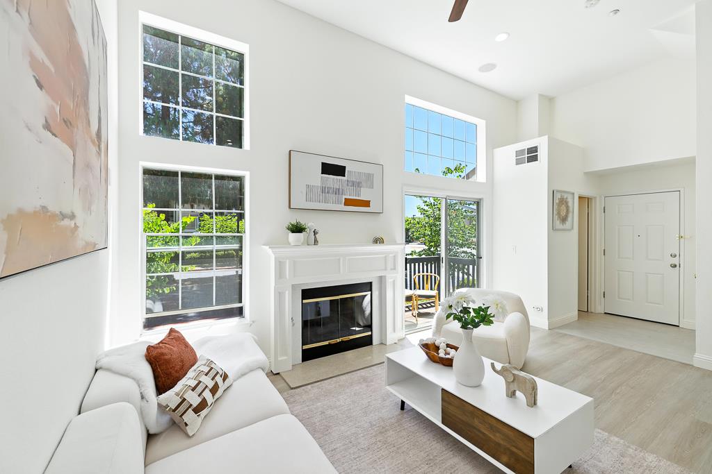 Detail Gallery Image 4 of 43 For 1140 Pointe Hope Lndg, San Jose,  CA 95131 - 3 Beds | 2/1 Baths