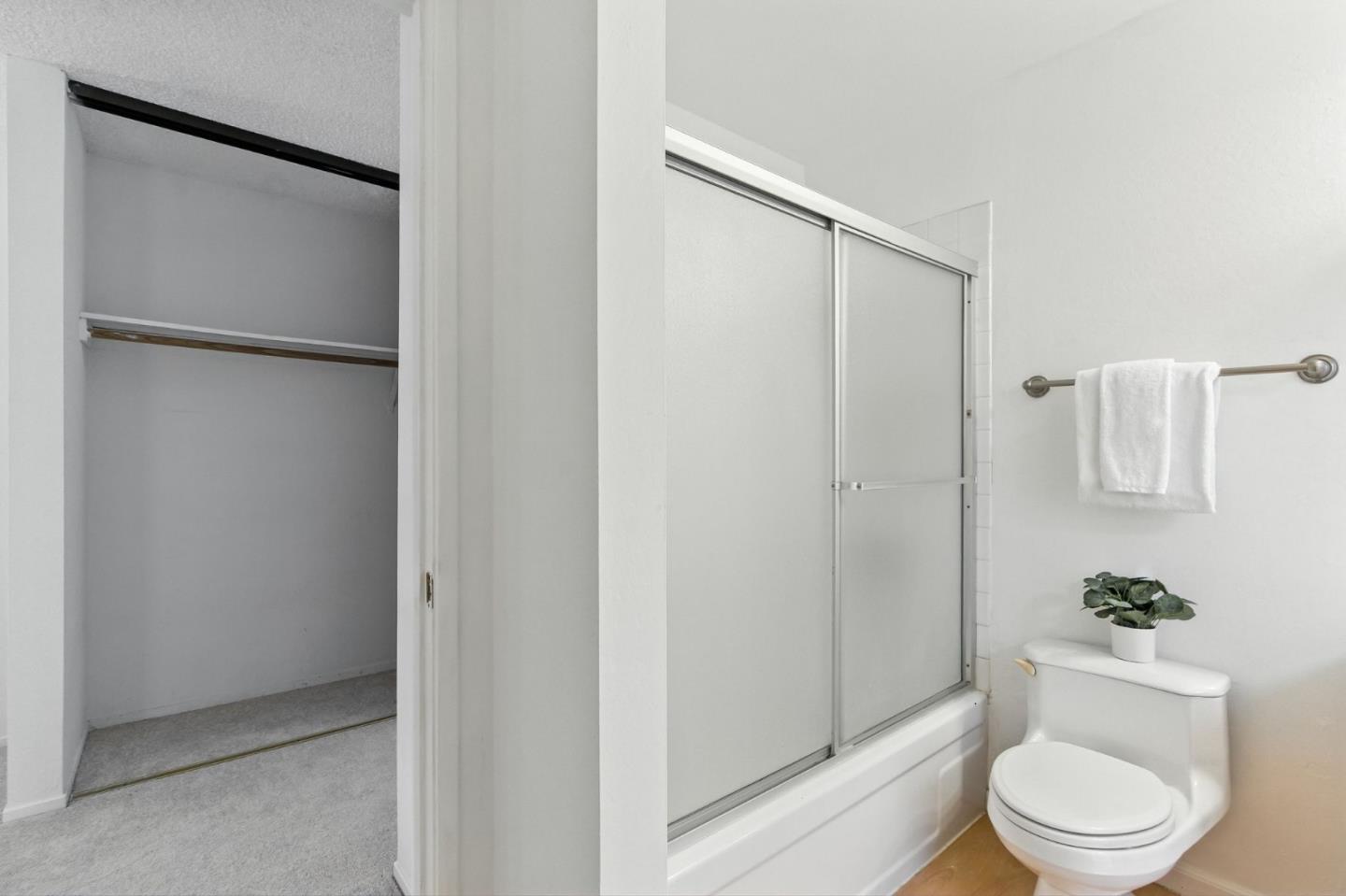 Detail Gallery Image 20 of 25 For 490 Auburn Way #14,  San Jose,  CA 95129 - 2 Beds | 1/1 Baths