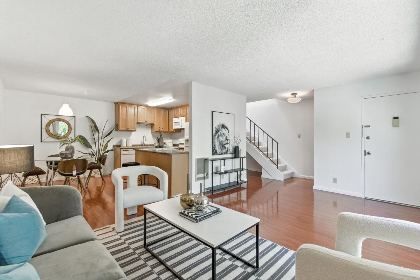 Detail Gallery Image 7 of 25 For 490 Auburn Way #14,  San Jose,  CA 95129 - 2 Beds | 1/1 Baths