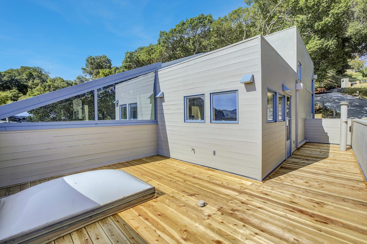 Detail Gallery Image 12 of 17 For 319 Tappan Ter, Orinda,  CA 94563 - 5 Beds | 4/1 Baths