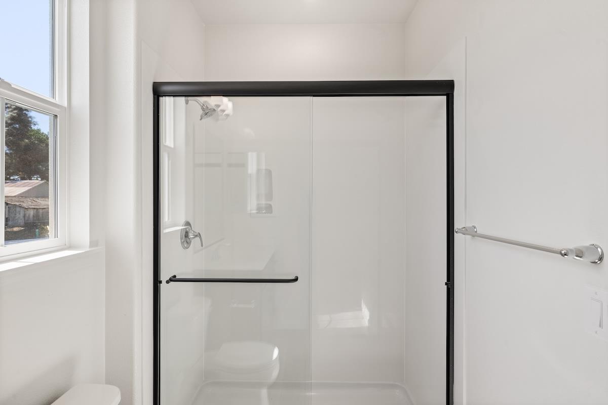 Detail Gallery Image 28 of 52 For 321 Summer Morning Dr, Hollister,  CA 95023 - 5 Beds | 3 Baths