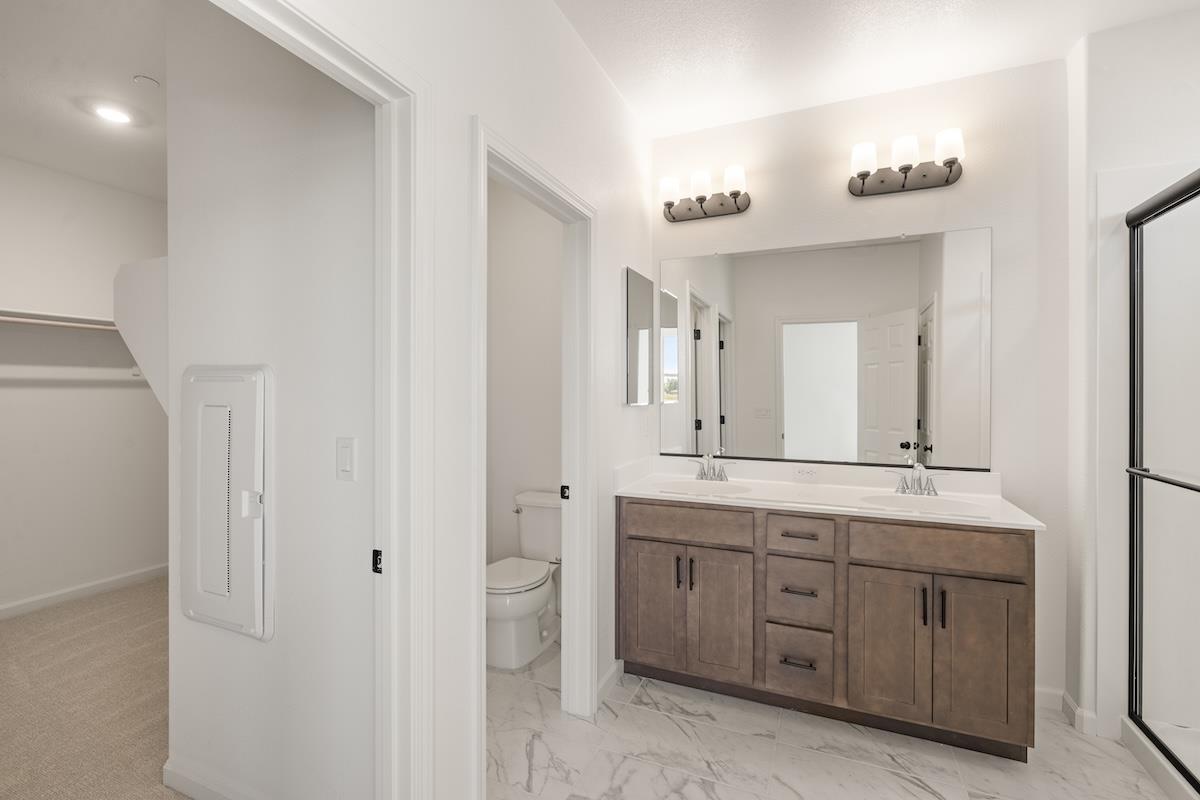 Detail Gallery Image 29 of 52 For 321 Summer Morning Dr, Hollister,  CA 95023 - 5 Beds | 3 Baths