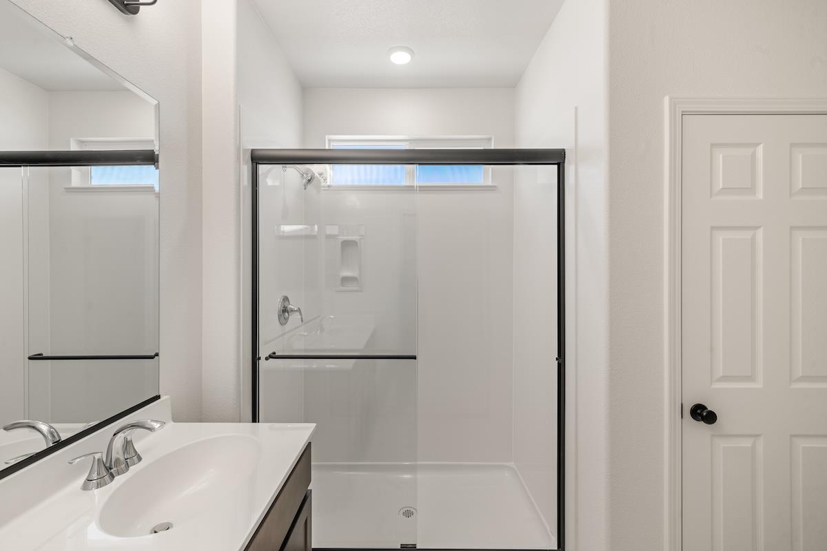 Detail Gallery Image 33 of 52 For 321 Summer Morning Dr, Hollister,  CA 95023 - 5 Beds | 3 Baths