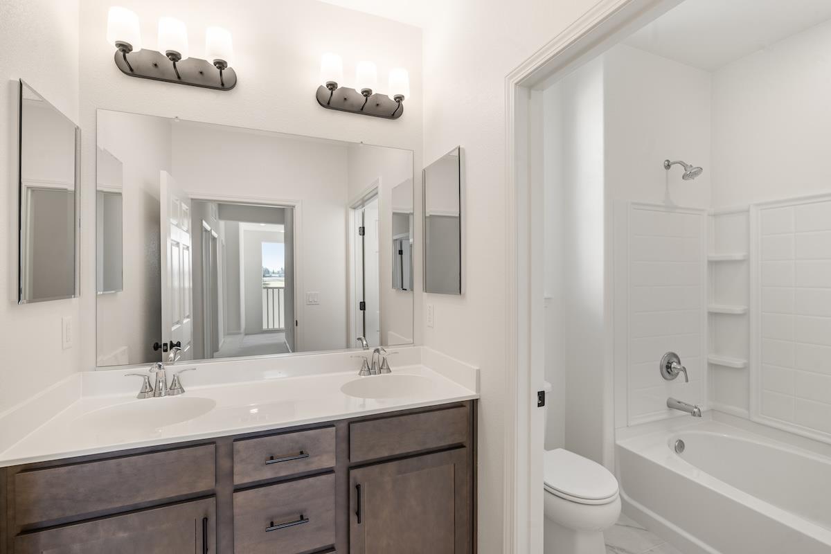 Detail Gallery Image 34 of 52 For 321 Summer Morning Dr, Hollister,  CA 95023 - 5 Beds | 3 Baths