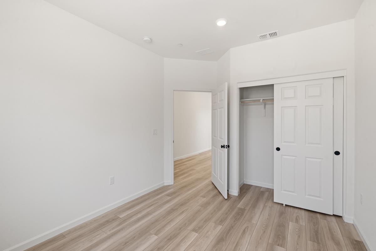 Detail Gallery Image 37 of 52 For 321 Summer Morning Dr, Hollister,  CA 95023 - 5 Beds | 3 Baths