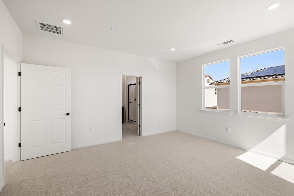 Detail Gallery Image 50 of 52 For 321 Summer Morning Dr, Hollister,  CA 95023 - 5 Beds | 3 Baths