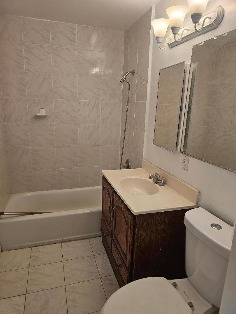 Detail Gallery Image 11 of 17 For 45090 Crown Ave, King City,  CA 93930 - 3 Beds | 2 Baths