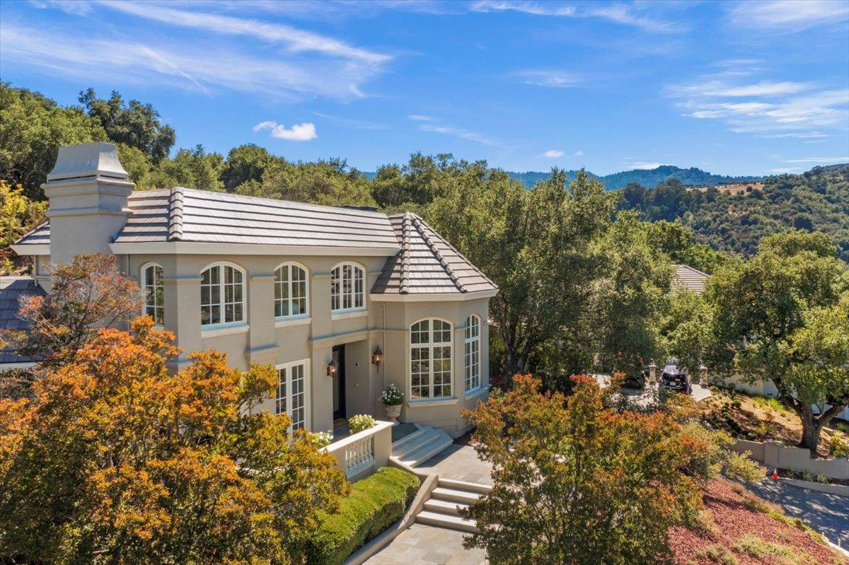 Detail Gallery Image 12 of 85 For 14113 Pike Rd, Saratoga,  CA 95070 - 4 Beds | 5/2 Baths
