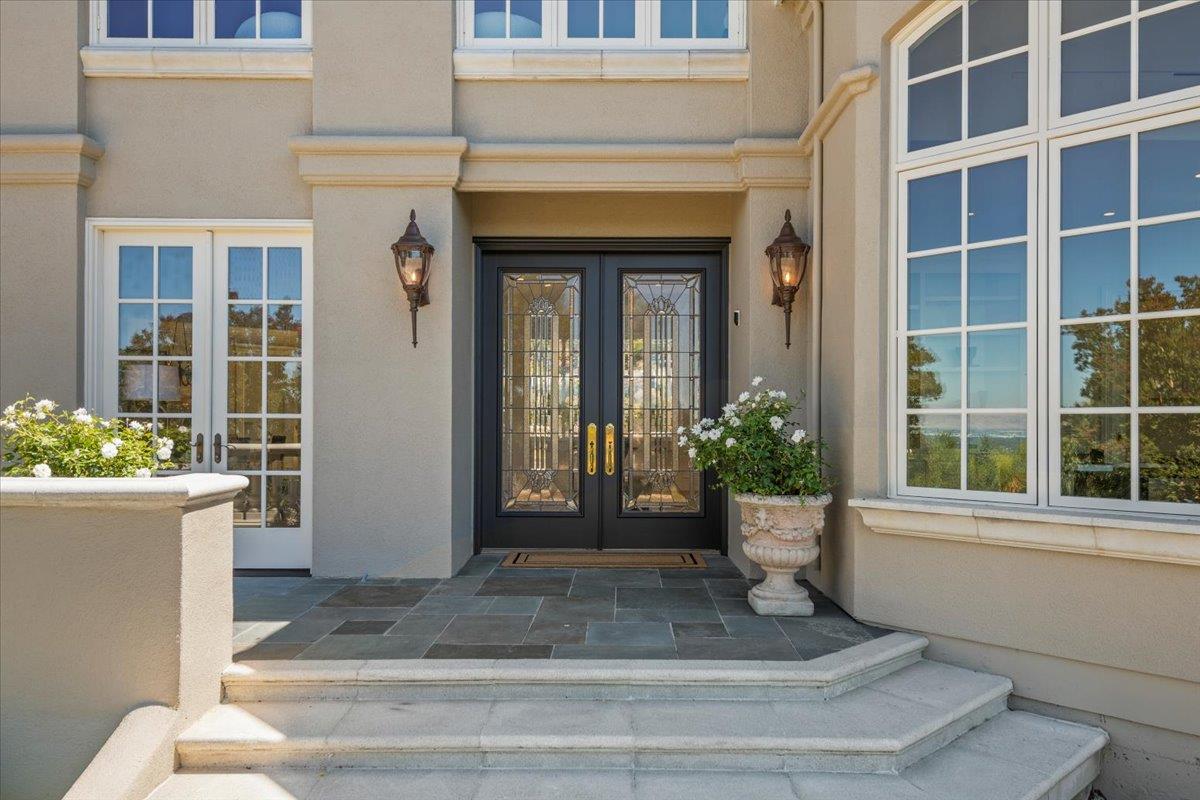 Detail Gallery Image 15 of 85 For 14113 Pike Rd, Saratoga,  CA 95070 - 4 Beds | 5/2 Baths