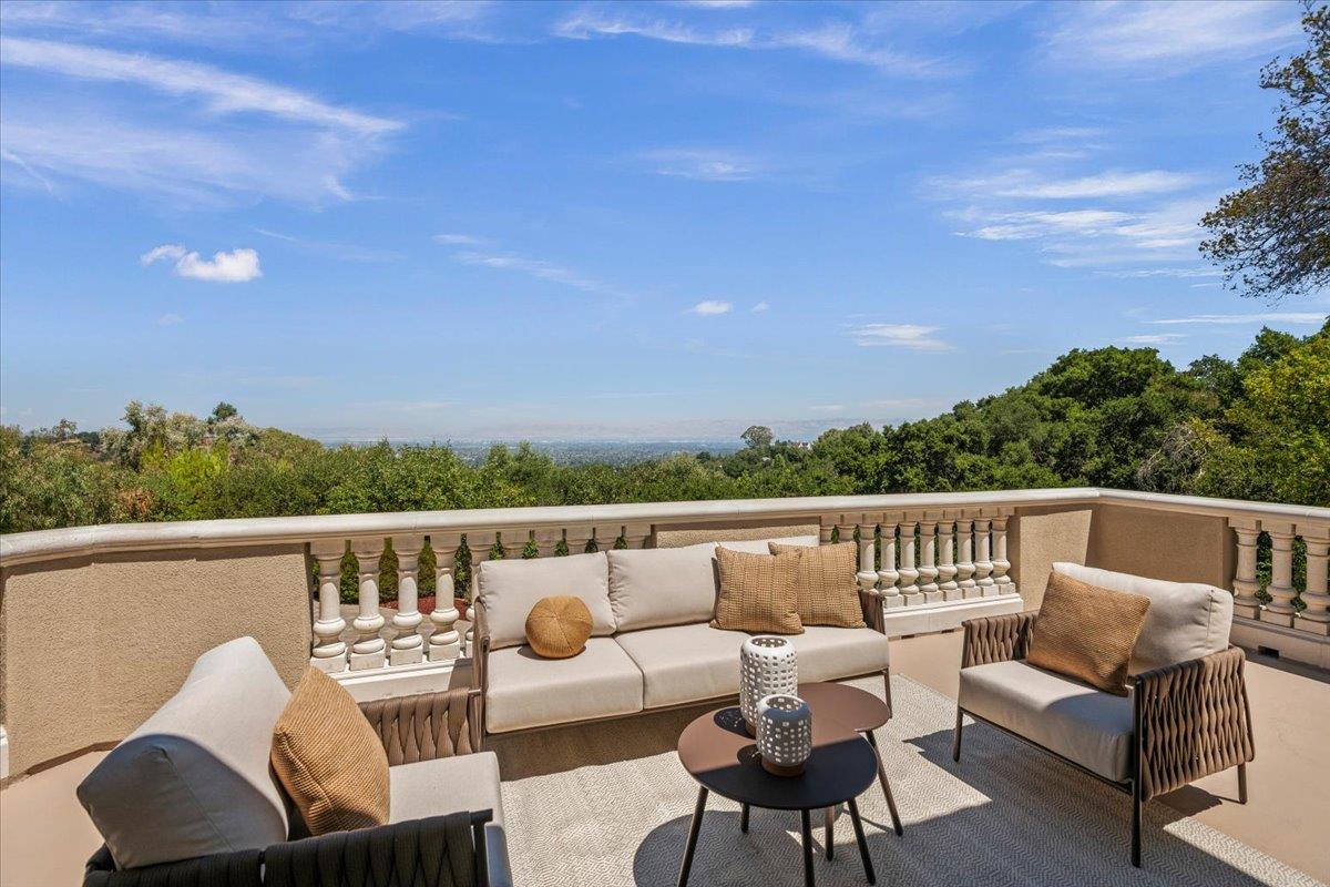 14113 Pike Road, Saratoga, CA, 95070