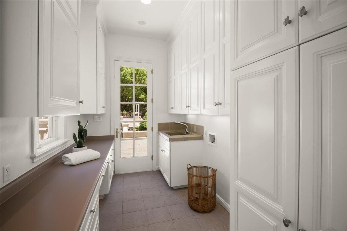Detail Gallery Image 44 of 85 For 14113 Pike Rd, Saratoga,  CA 95070 - 4 Beds | 5/2 Baths
