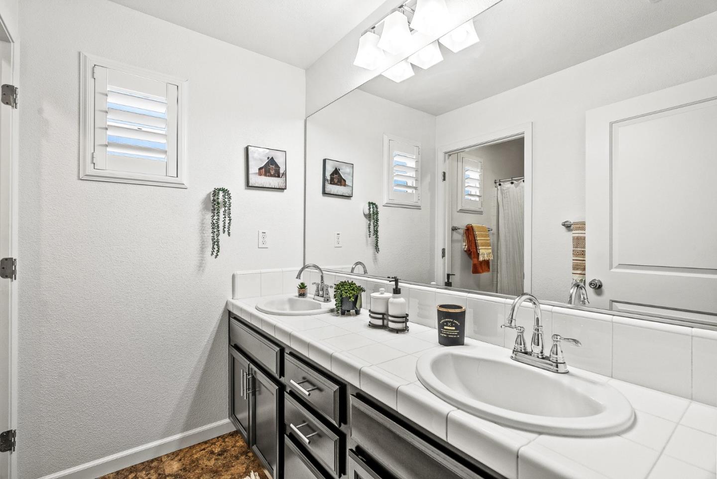 Detail Gallery Image 19 of 46 For 662 Ventura Dr, Soledad,  CA 93960 - 4 Beds | 2/1 Baths