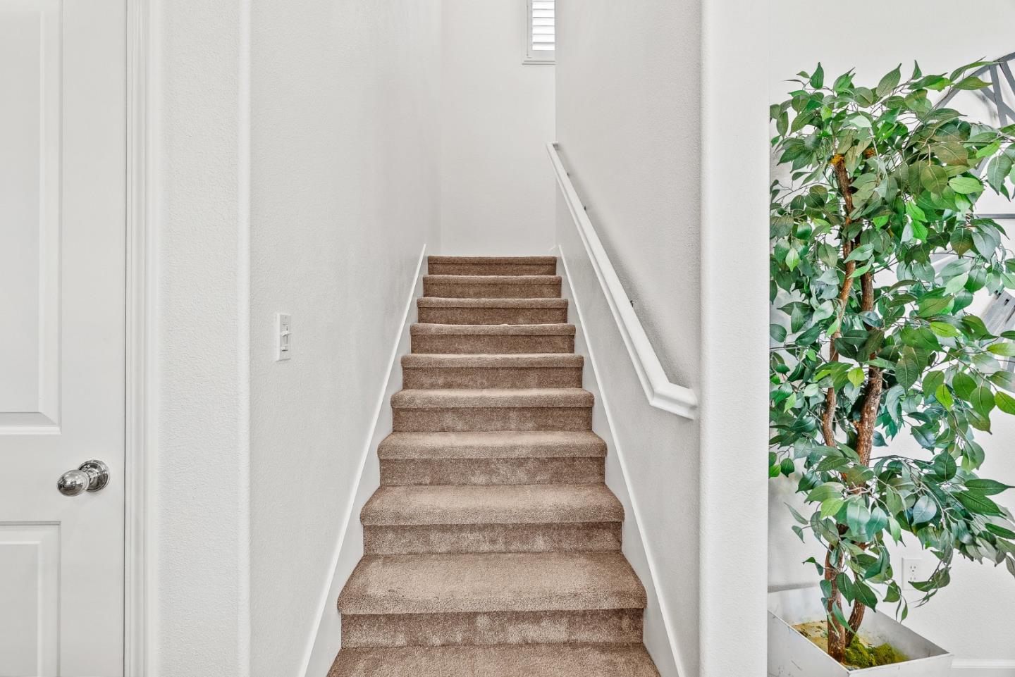 Detail Gallery Image 26 of 46 For 662 Ventura Dr, Soledad,  CA 93960 - 4 Beds | 2/1 Baths