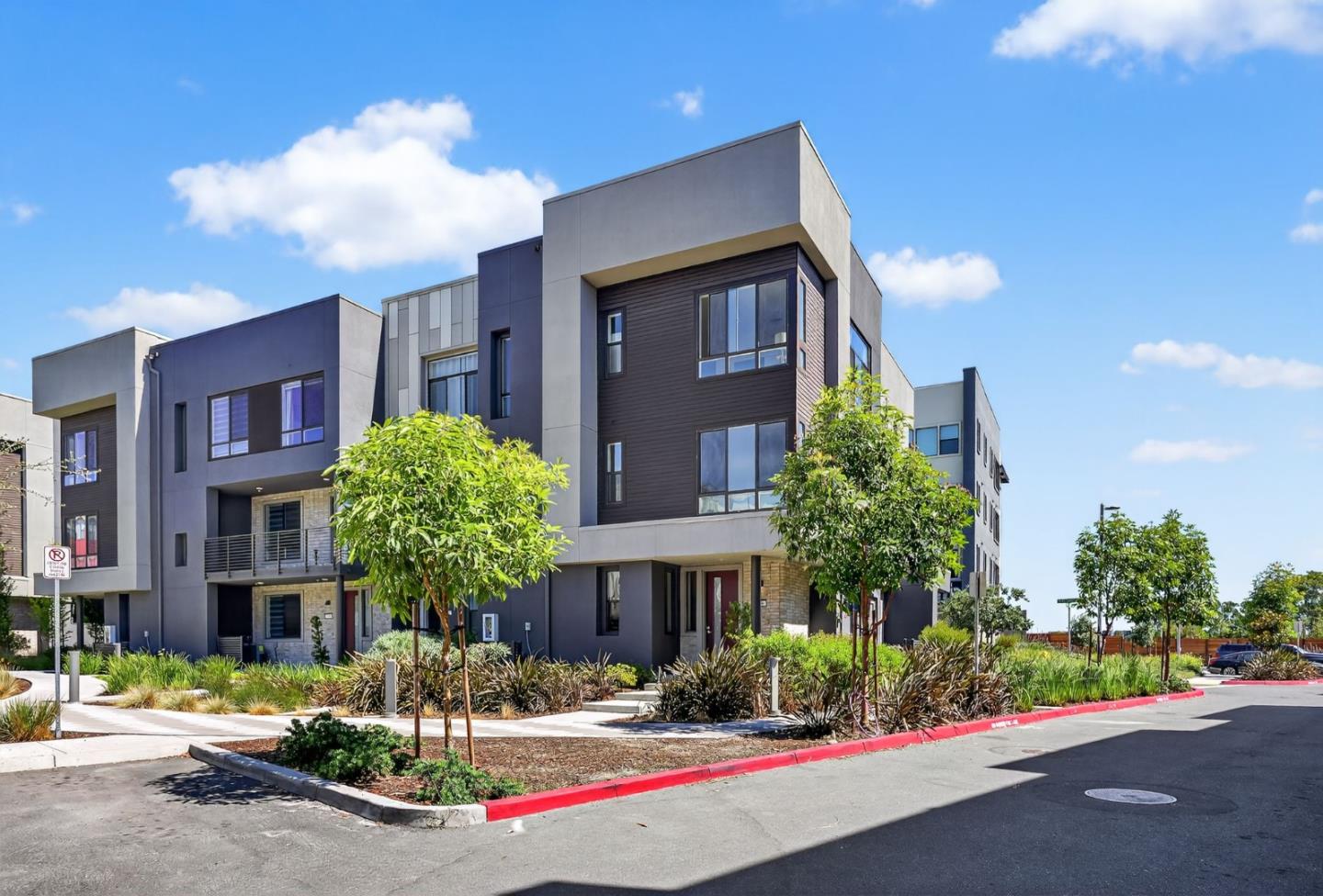 Detail Gallery Image 13 of 55 For 3891 Vanguard Cmn #1004,  Fremont,  CA 94538 - 2 Beds | 2/1 Baths