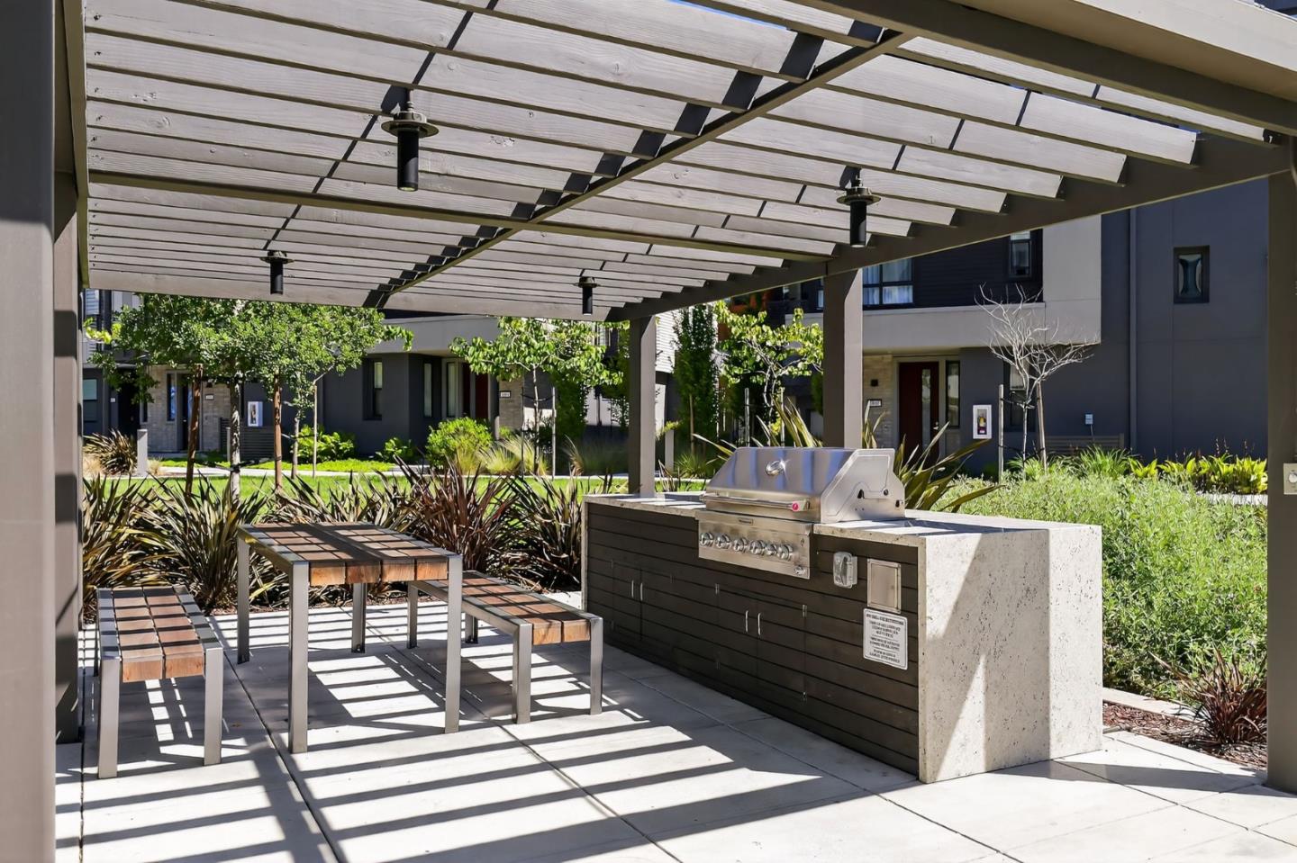 Detail Gallery Image 7 of 55 For 3891 Vanguard Cmn #1004,  Fremont,  CA 94538 - 2 Beds | 2/1 Baths