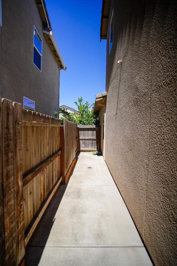 Detail Gallery Image 35 of 36 For 2628 Acapulco Way, Modesto,  CA 95355 - 4 Beds | 3 Baths