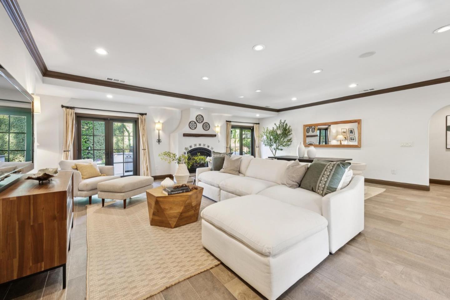 Detail Gallery Image 10 of 80 For 1548 San Gabriel Way, San Jose,  CA 95125 - 3 Beds | 2/1 Baths