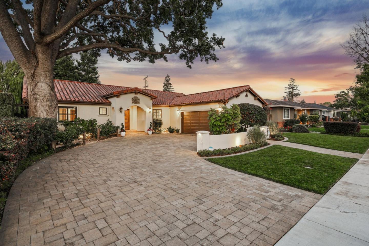 Detail Gallery Image 5 of 80 For 1548 San Gabriel Way, San Jose,  CA 95125 - 3 Beds | 2/1 Baths