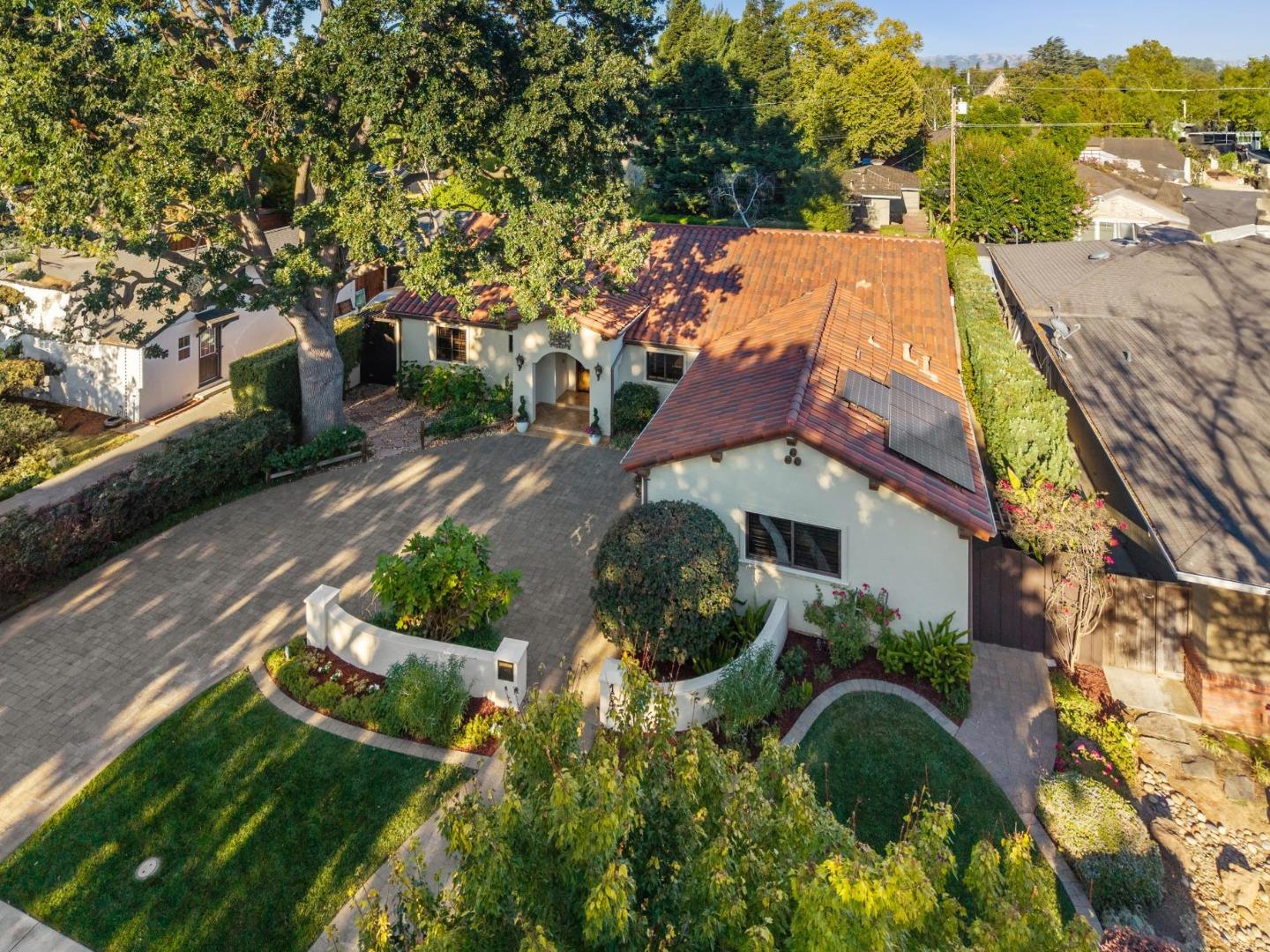 Detail Gallery Image 8 of 80 For 1548 San Gabriel Way, San Jose,  CA 95125 - 3 Beds | 2/1 Baths