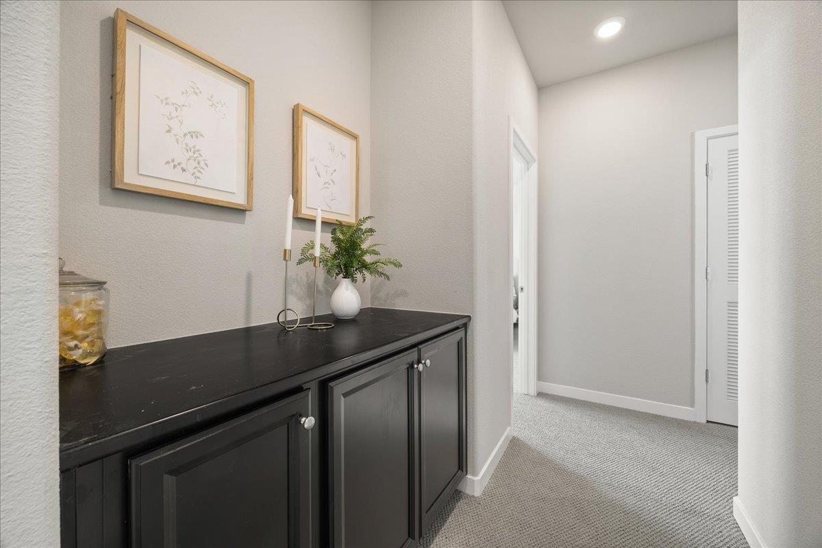 Detail Gallery Image 13 of 33 For 11 Tidal Way, San Mateo,  CA 94401 - 3 Beds | 2/1 Baths