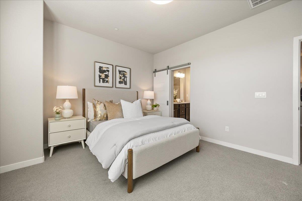 Detail Gallery Image 15 of 33 For 11 Tidal Way, San Mateo,  CA 94401 - 3 Beds | 2/1 Baths