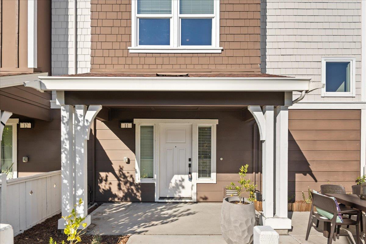 Detail Gallery Image 20 of 33 For 11 Tidal Way, San Mateo,  CA 94401 - 3 Beds | 2/1 Baths