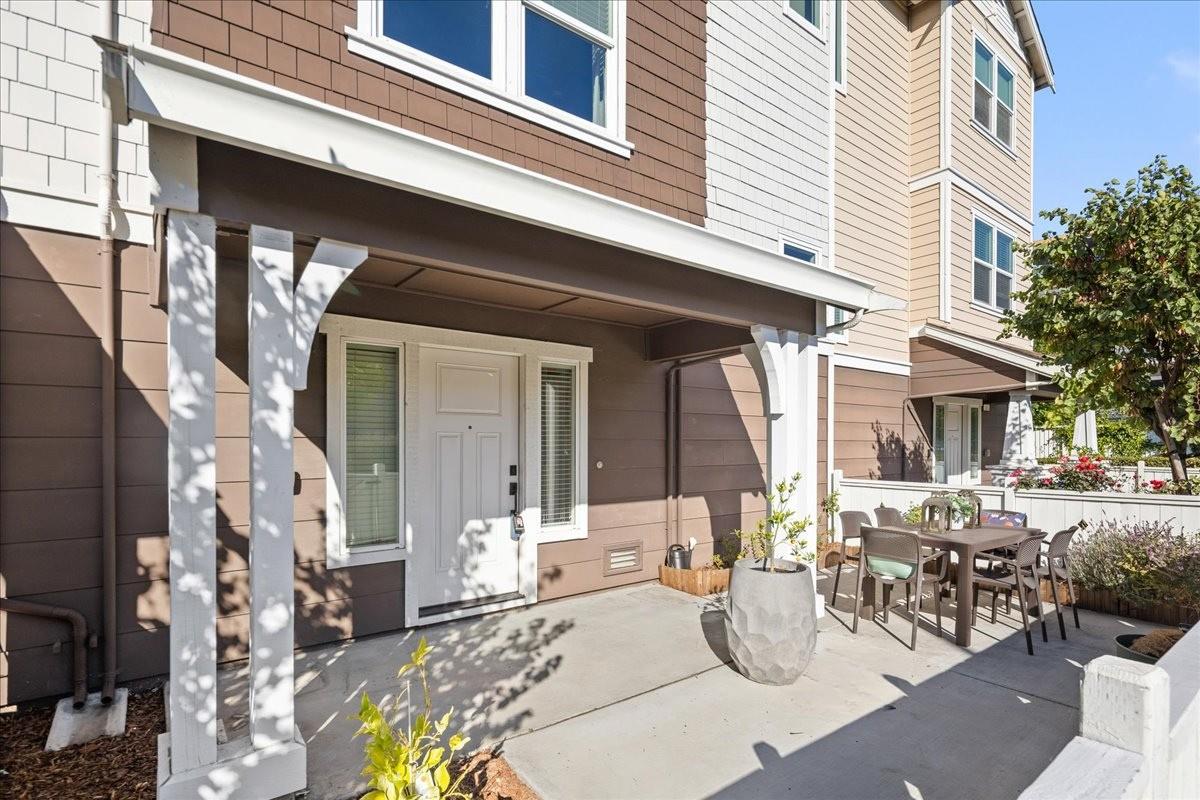 Detail Gallery Image 30 of 33 For 11 Tidal Way, San Mateo,  CA 94401 - 3 Beds | 2/1 Baths