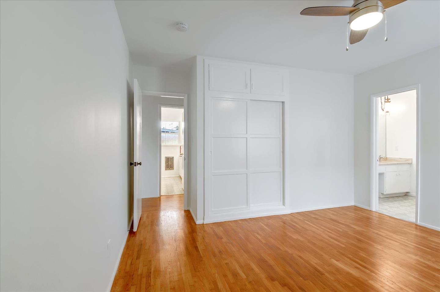 Detail Gallery Image 18 of 43 For 3532 Maplewood Ave, Los Angeles,  CA 90066 - 3 Beds | 2 Baths