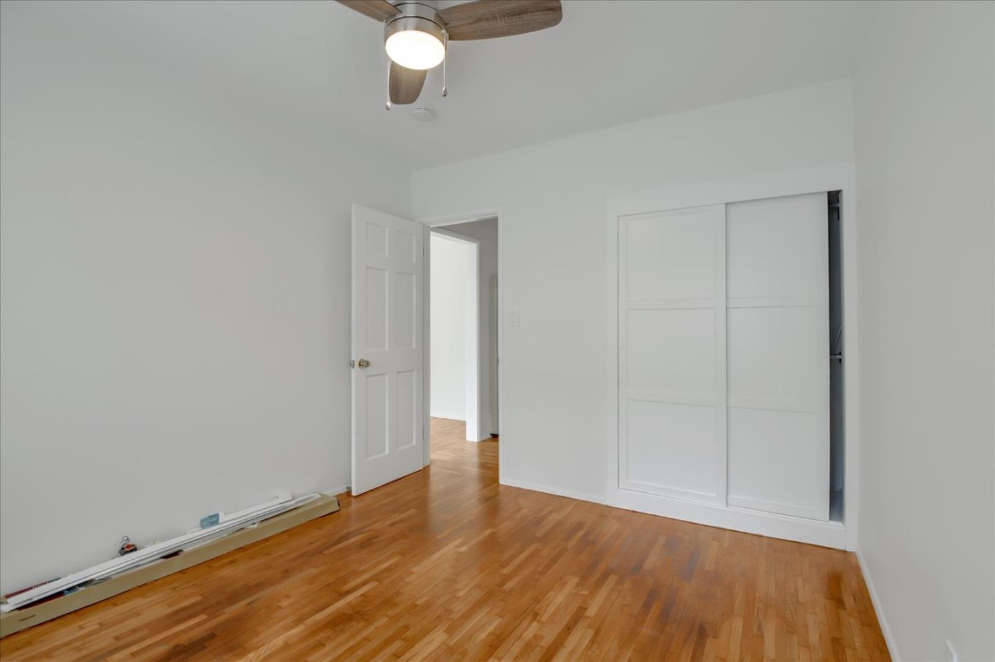 Detail Gallery Image 21 of 43 For 3532 Maplewood Ave, Los Angeles,  CA 90066 - 3 Beds | 2 Baths