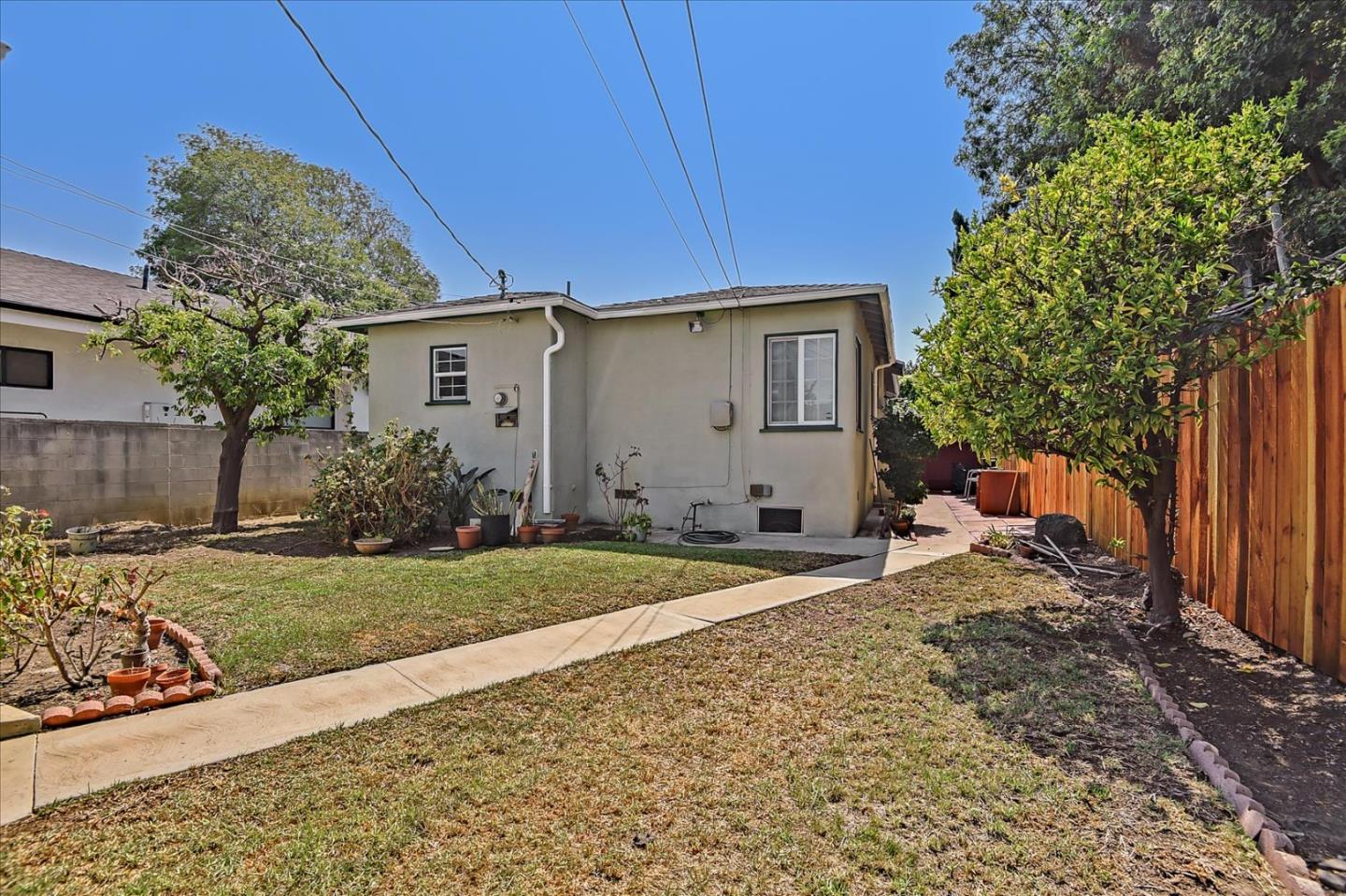 Detail Gallery Image 34 of 43 For 3532 Maplewood Ave, Los Angeles,  CA 90066 - 3 Beds | 2 Baths