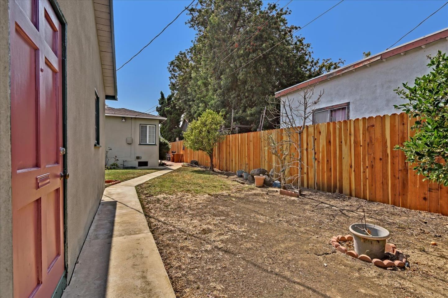 Detail Gallery Image 38 of 43 For 3532 Maplewood Ave, Los Angeles,  CA 90066 - 3 Beds | 2 Baths