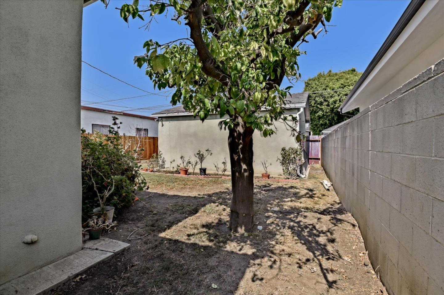 Detail Gallery Image 43 of 43 For 3532 Maplewood Ave, Los Angeles,  CA 90066 - 3 Beds | 2 Baths