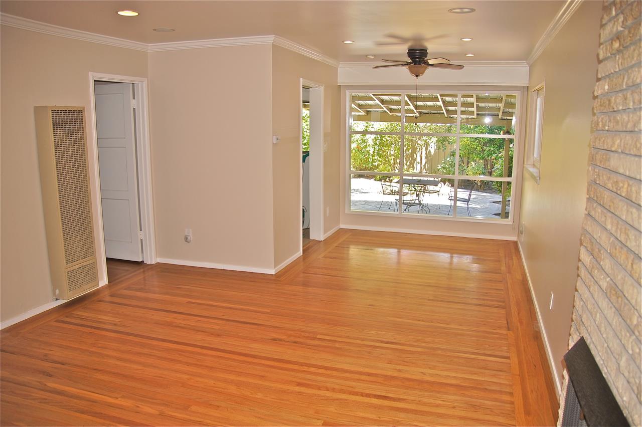 Detail Gallery Image 6 of 16 For 2323 Peachtree Ln, San Jose,  CA 95128 - 3 Beds | 1 Baths