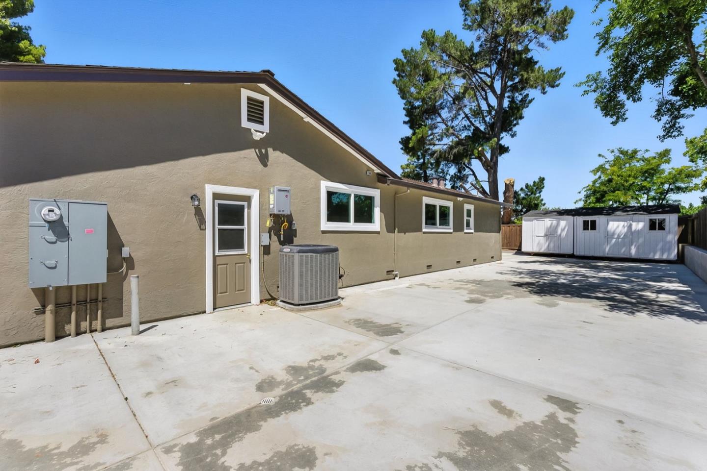 Detail Gallery Image 35 of 51 For 5701 Lewis Way, Concord,  CA 94521 - 4 Beds | 2/1 Baths
